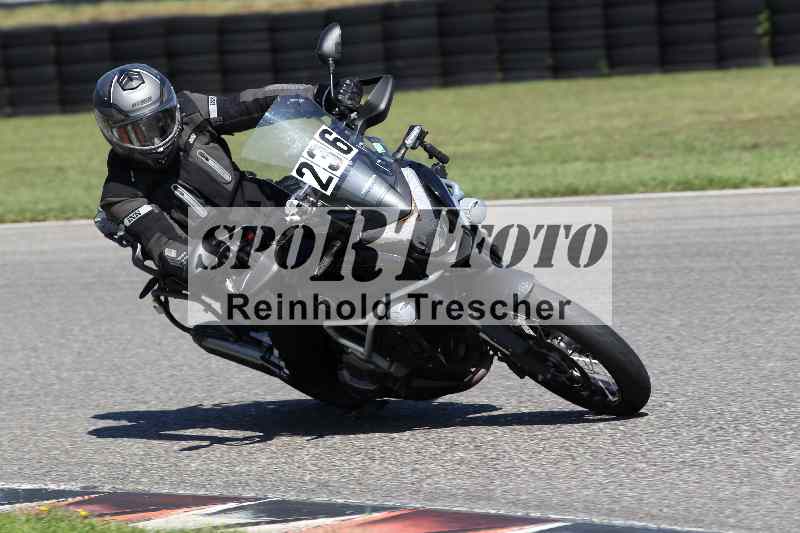 /43 08.08.2025 Discover the Bike ADR/Bike 1 gruen/236